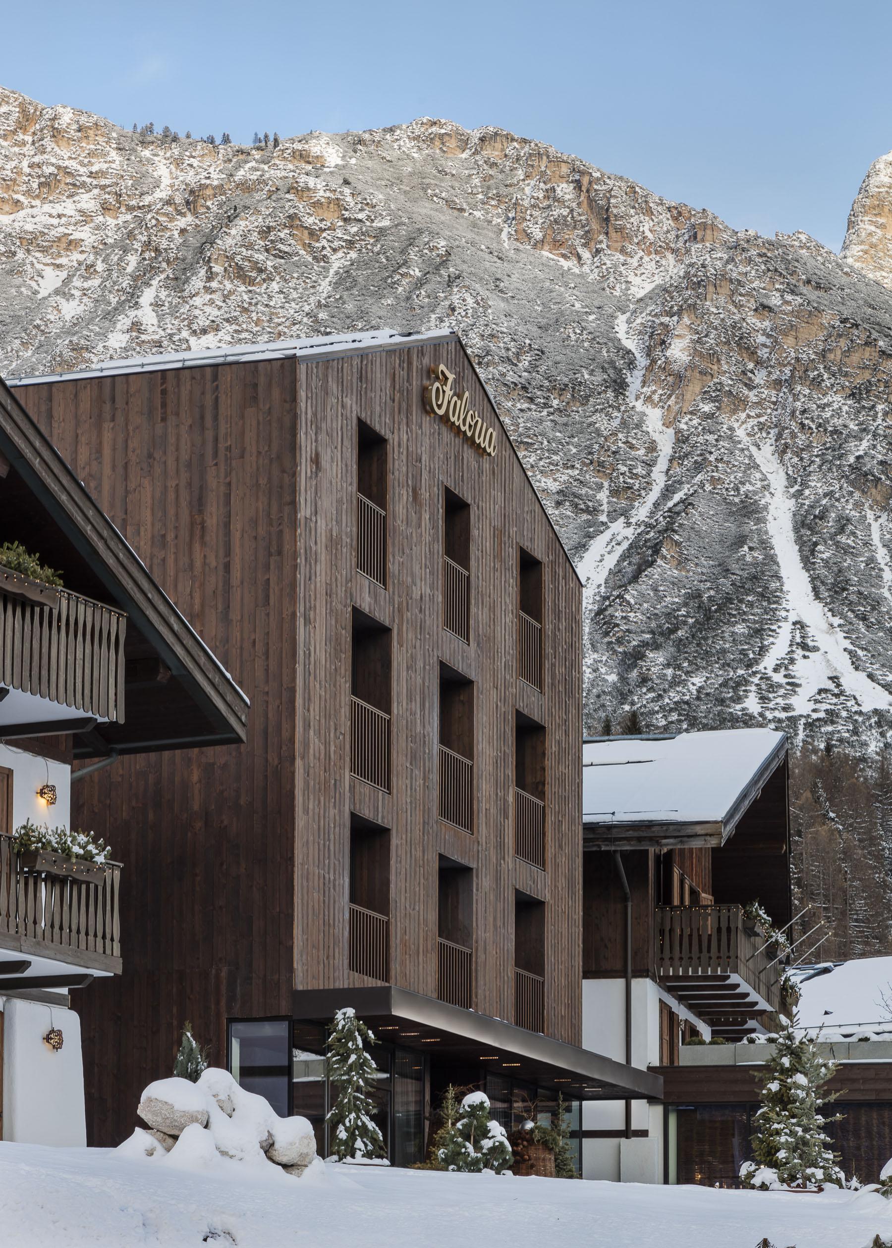 Faloria Mountain Spa Resort كورتينا دامبيتزو المظهر الخارجي الصورة