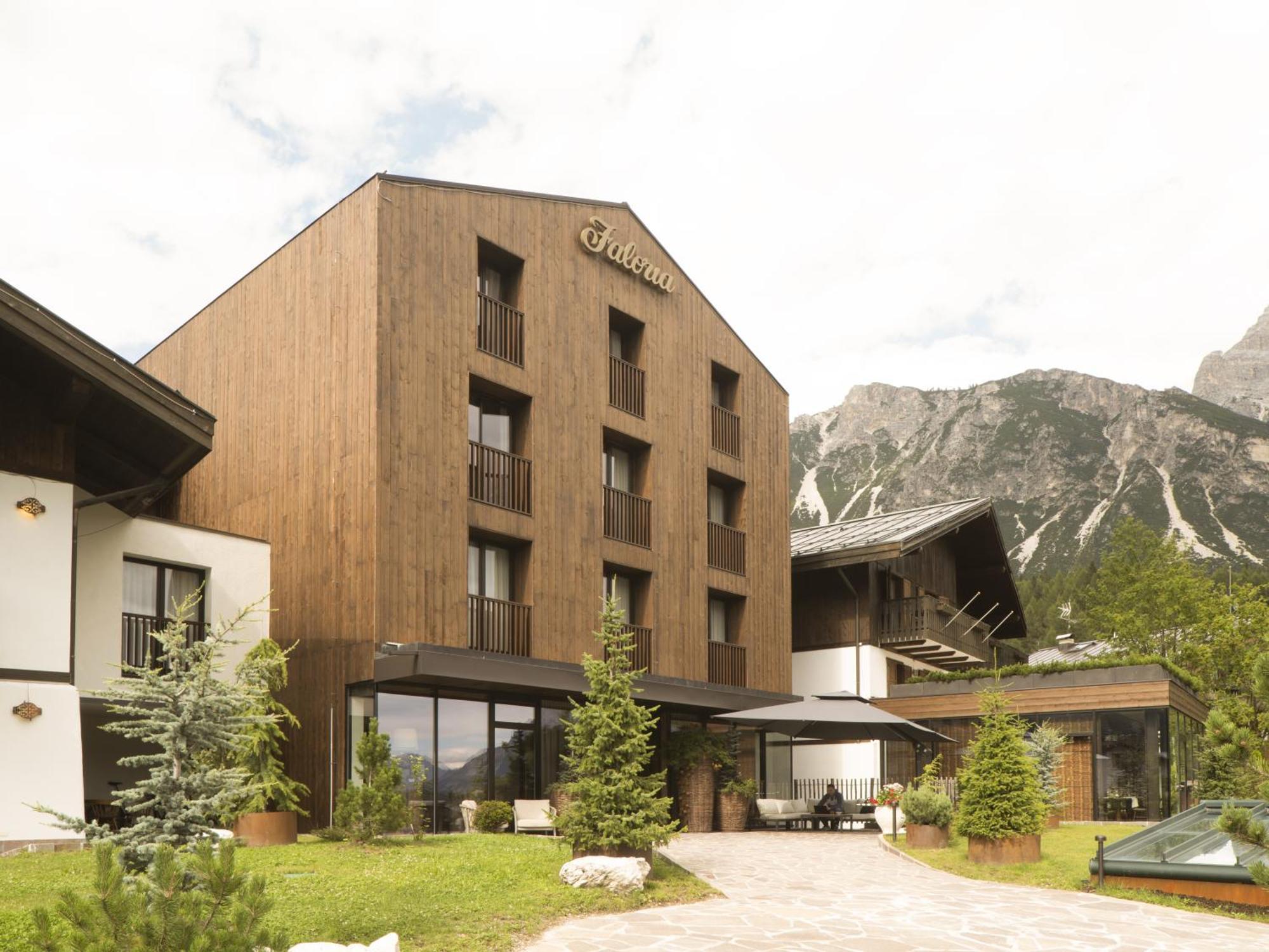 Faloria Mountain Spa Resort كورتينا دامبيتزو المظهر الخارجي الصورة